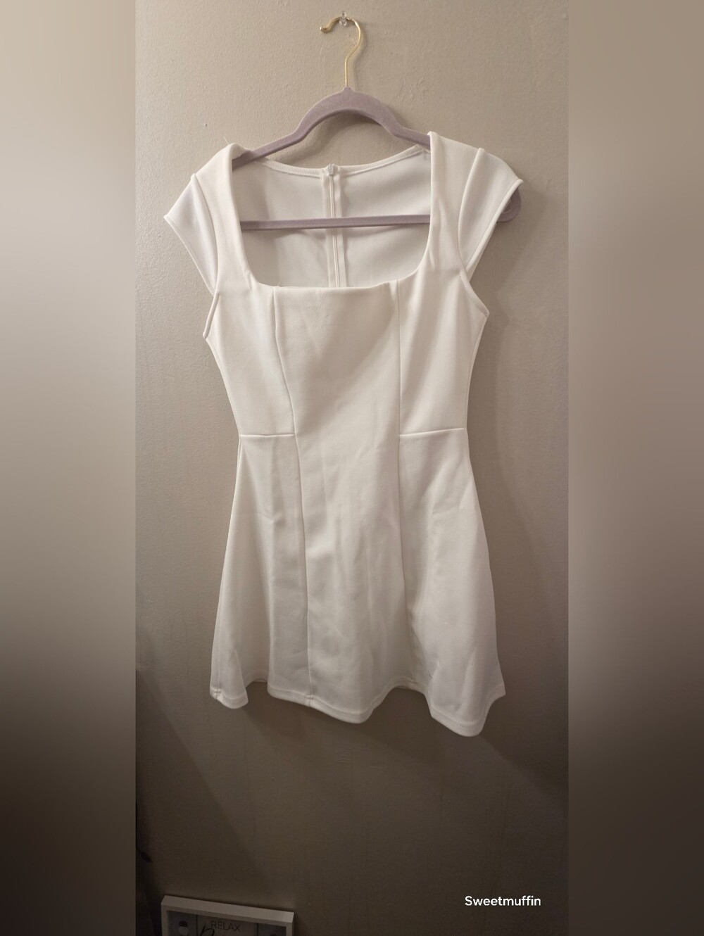 White Square Neck Cap Sleeve Mini Dress New Size medium